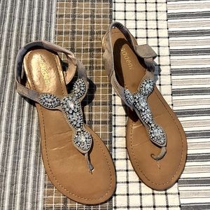 GUC Madden Sandals